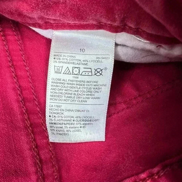 Women’s Old Navy Rockstar Super Skinny High Rise Red Pants - Picture 4 of 4